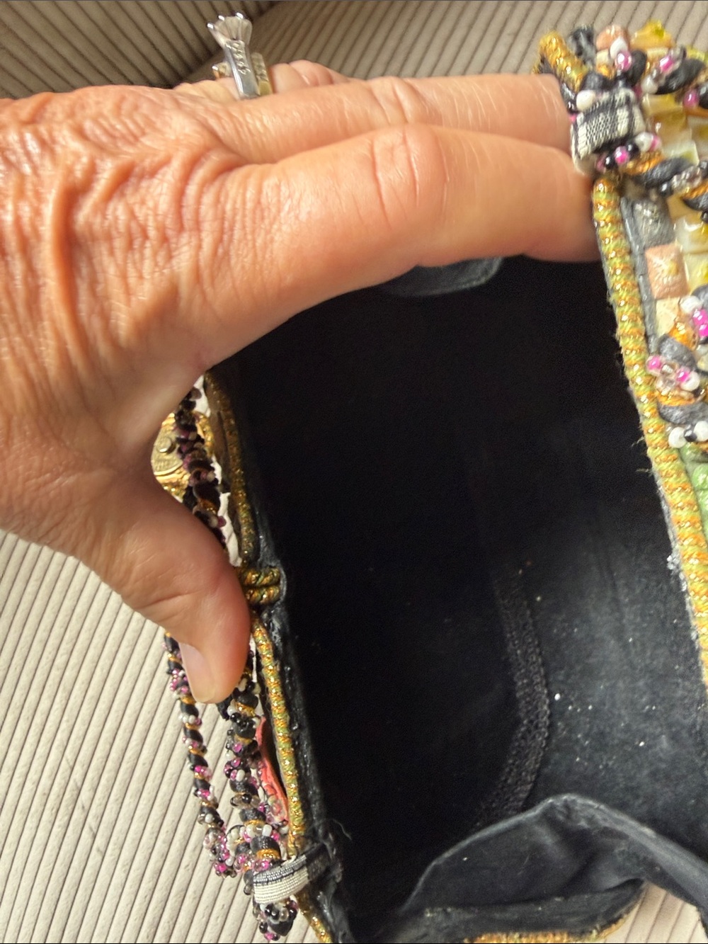 Mary Frances Floral Design Bag - Picture 7 of 9